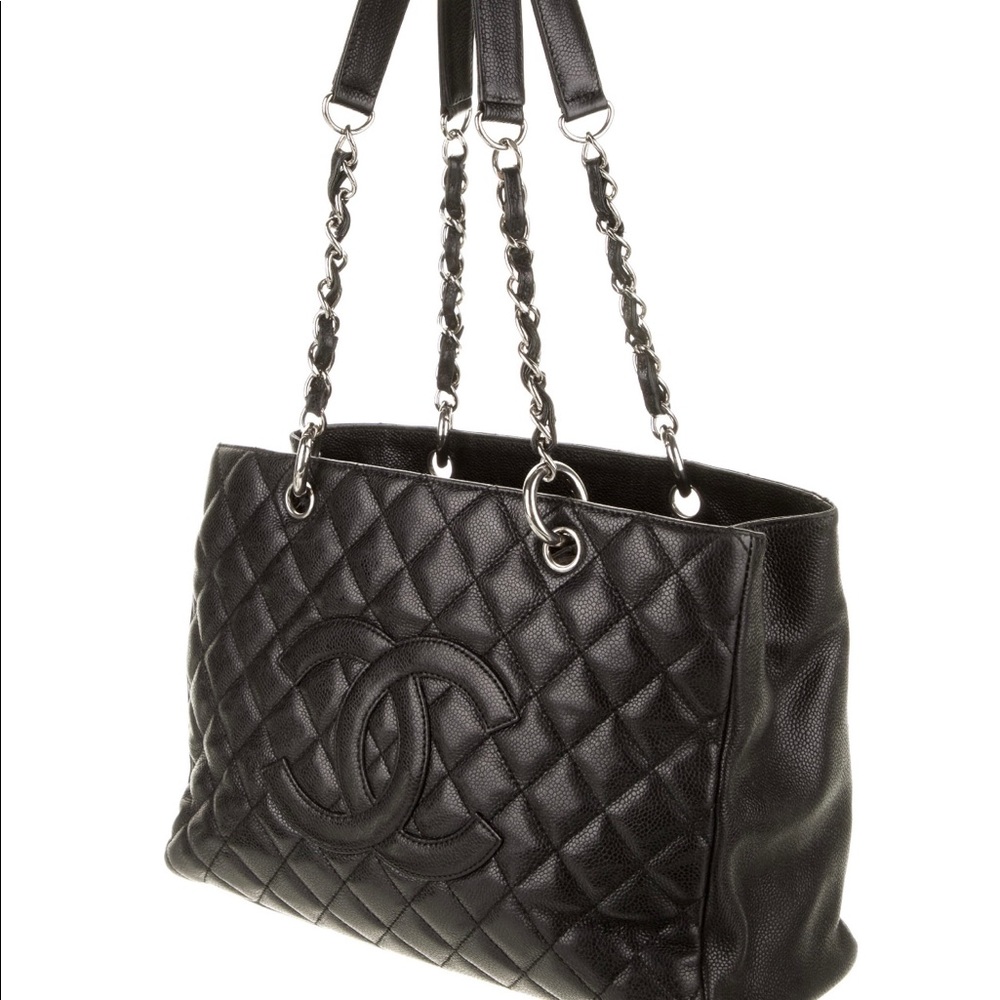 Chanel Caviar Grand Shopper